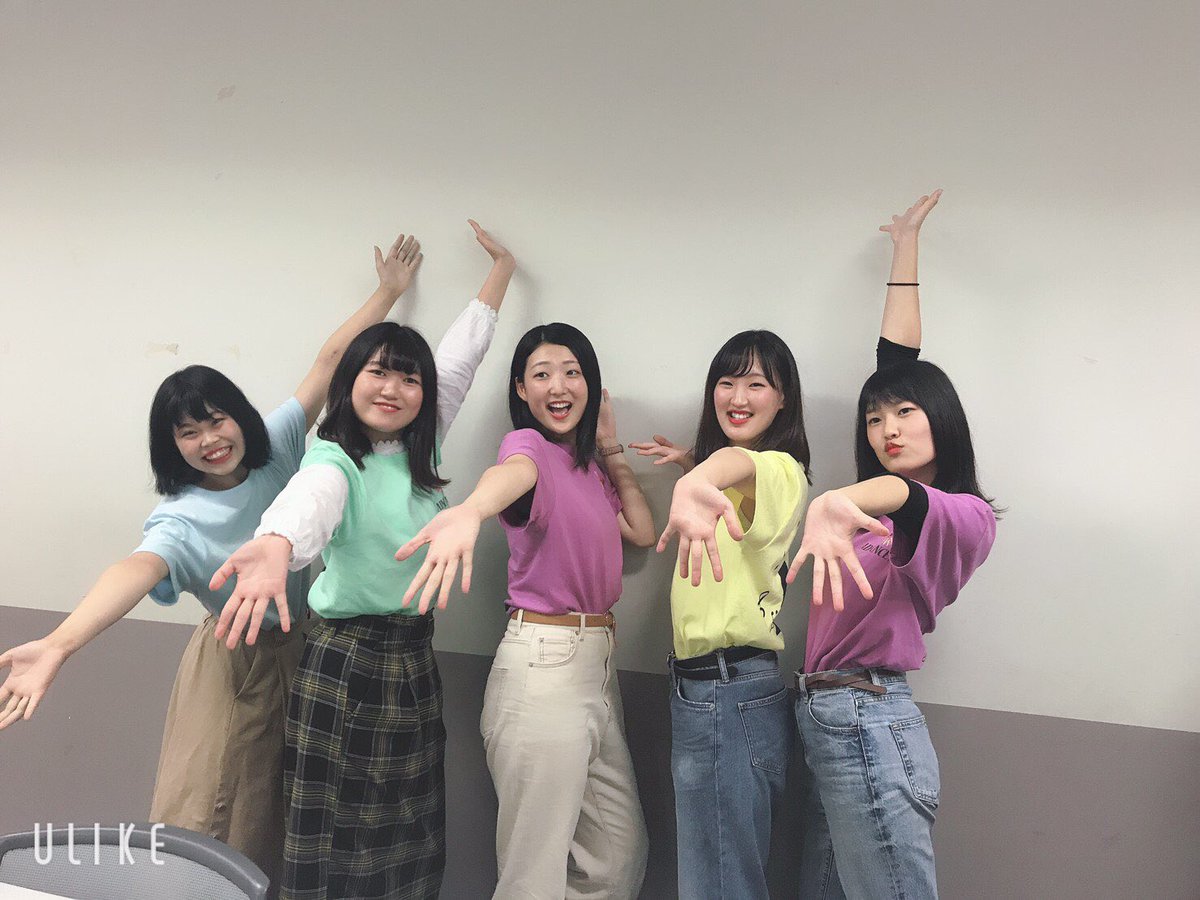 Sorbitol_adv's tweet photo. そして、学祭終了後にはSorbitolグリーティングが起こるというなんとも嬉しい事態が発生致しました🥺🍑💓
この事態にメンバー全員ニヤニヤしてしまいました🥺キャピ🥺 https://t.co/39mJxaUFqS