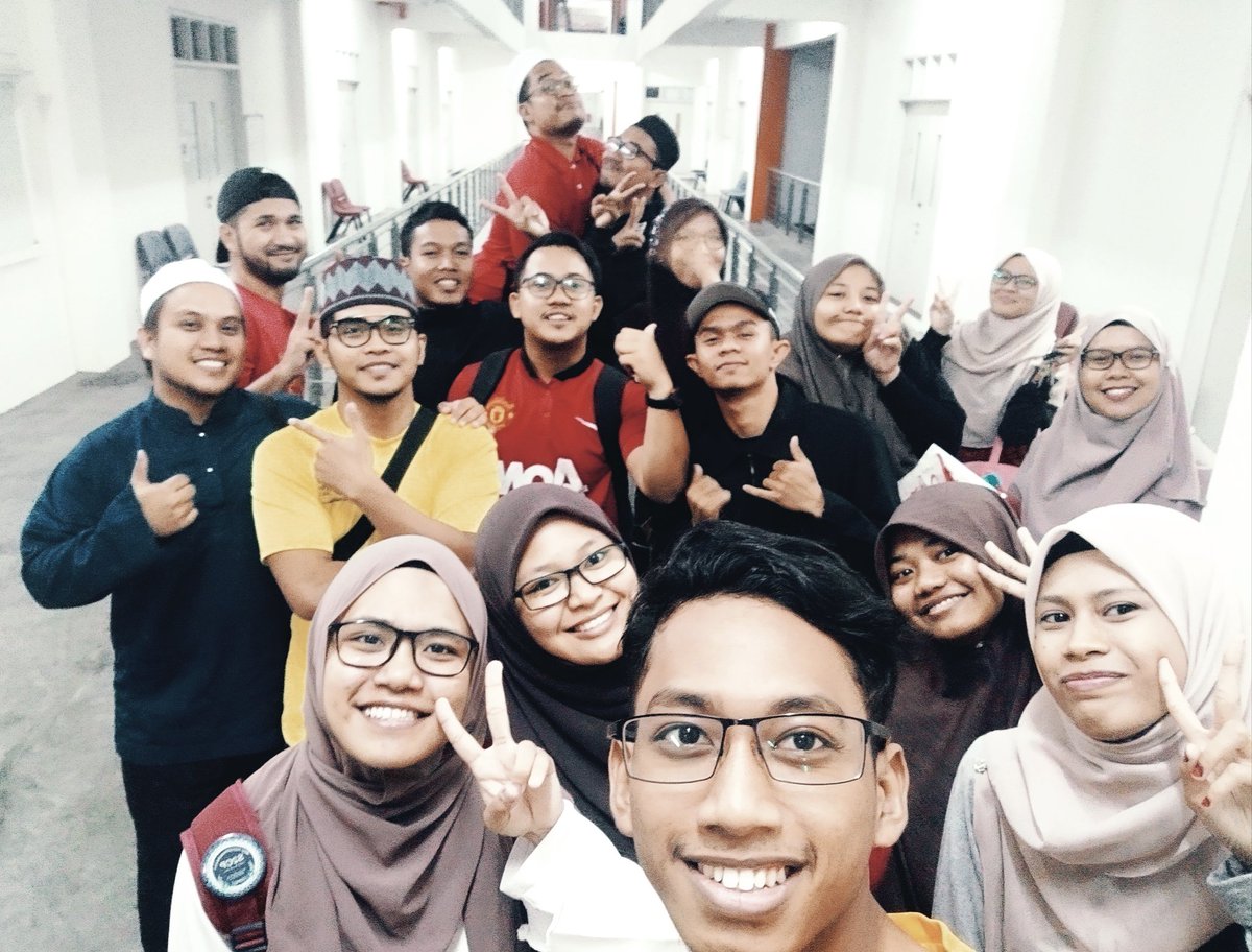 Alifmiimyaaro's tweet photo. Last preparation before ✈ ke 🇧🇳 #KMPI #TeamBrunei https://t.co/84yWlJEbZe