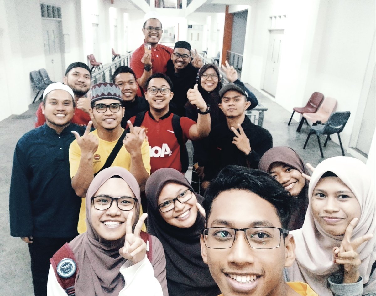 Alifmiimyaaro's tweet photo. Last preparation before ✈ ke 🇧🇳 #KMPI #TeamBrunei https://t.co/84yWlJEbZe