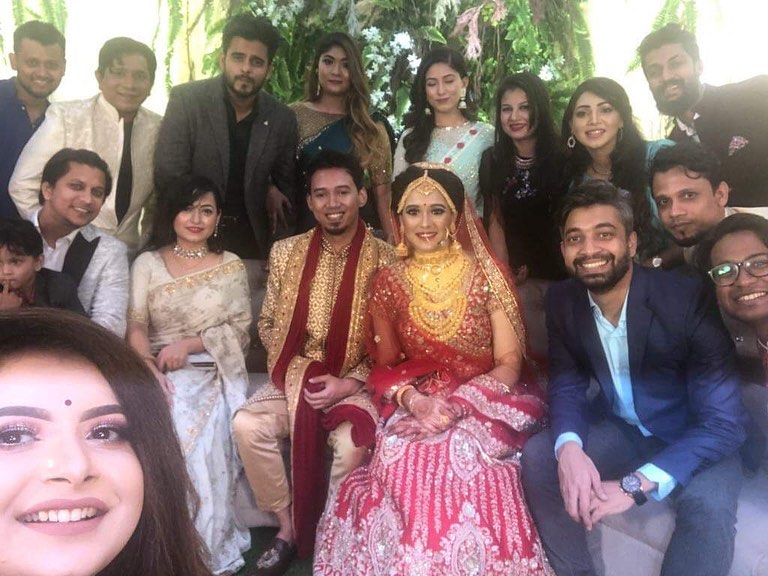 TheBuzzUpdates's tweet photo. সাবিলা নূরের বিয়েতে তারকাদের মেলা!😍😍
#SabilaNoor #SabilaNoorWedding https://t.co/Pm7tzq9Ghx