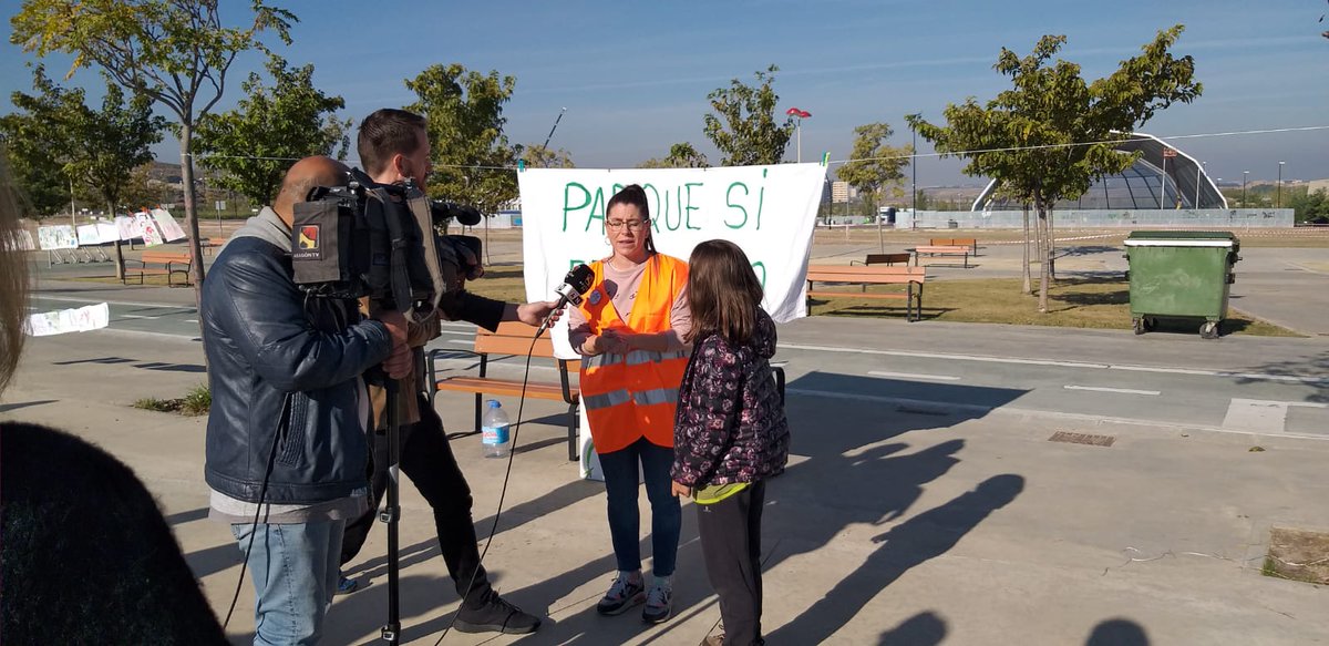 ¡Muchas gracias a todos los asistentes! ¡Gracias a los medios por hacerse eco de nuestra reivindicación! ¡Gracias a #Greenpeace! Y gracias a los organizadores que han planeado este acto con mucha ilusión. Esperamos que os haya gustado. #ParqueYa #FerialNo #Valdespartera #Zaragoza