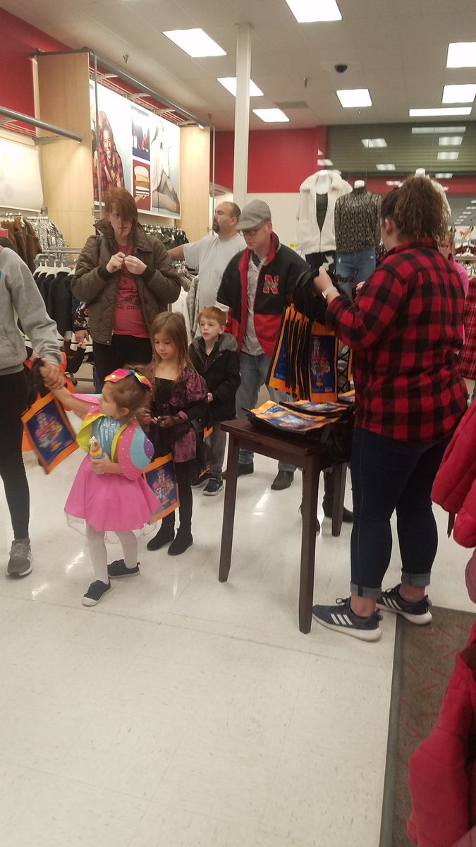 #targetfun
#mightypups
#pawpatrol
<a href="/L_Bomb1/">L_Bomb</a> @