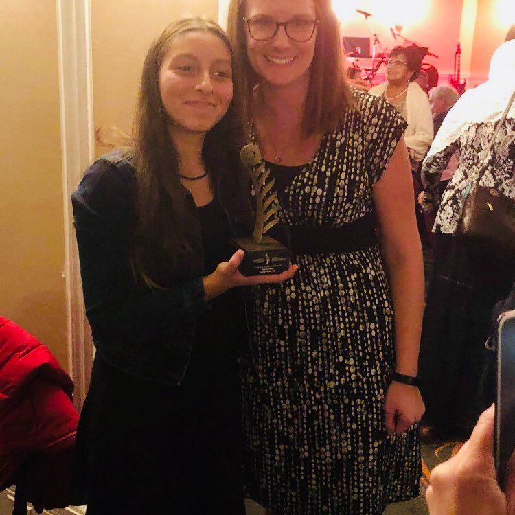 globalmindslhhs's tweet photo. Gizem Ensari, President of the Leo Hayes Global Minds Initiative, was awarded Youth Champion of Culture and Diversity by the New Brunswick Multicultural Council for her hard work starting the Global Minds Club at LHHS!  Congrats Gizem!🤩😊🥳 https://t.co/5ekEaubMD8