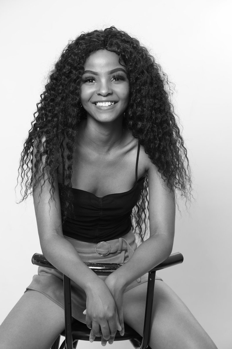 MetalPty's tweet photo. The beauty of black and white #roneymetalrose #models #willyscorts #makememajor #agentbridge #africanmodels #wabde #getscouted #willowmodels https://t.co/yNmasff2vk