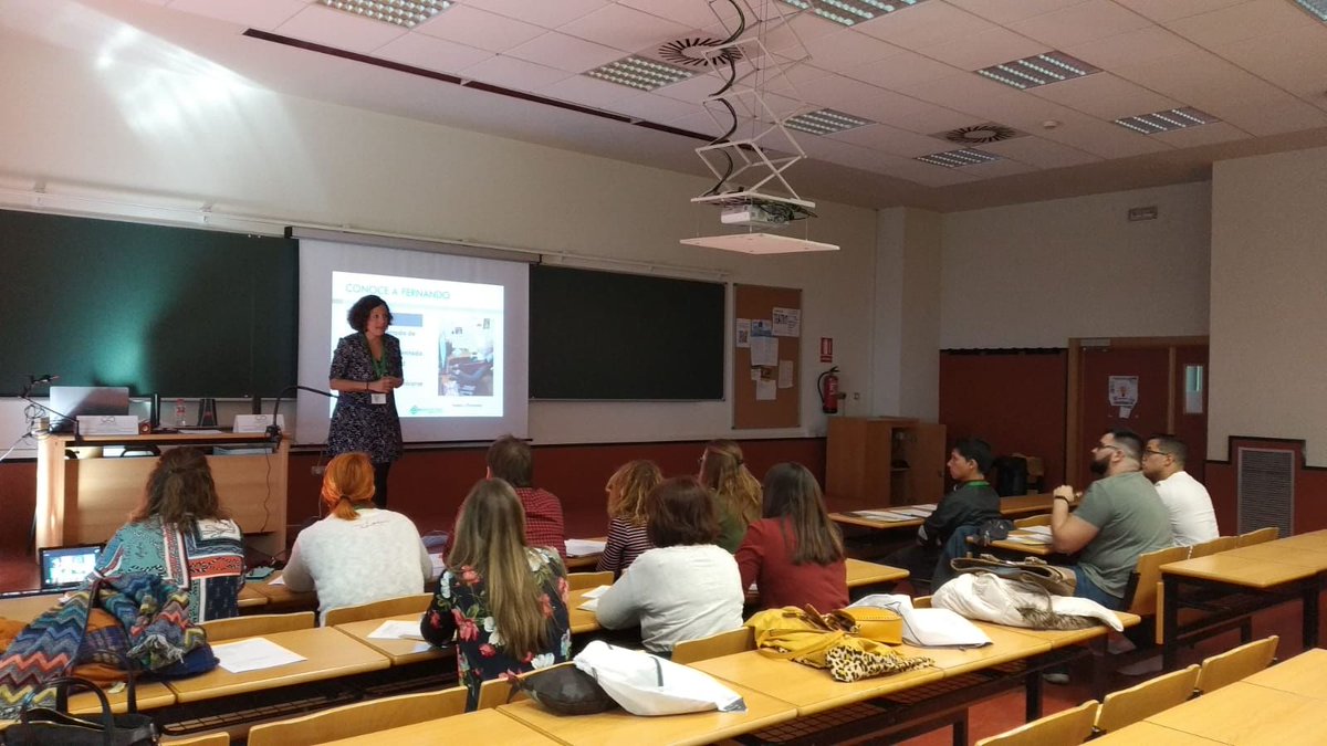 congresoto's tweet photo. Taller 7. Tecnologías de apoyo para mejorar la vida de los mayores. A cargo de Dña.Bibiana Escribano
#ICongresoTerapiaOcupacionalES https://t.co/ESipn4nCHV