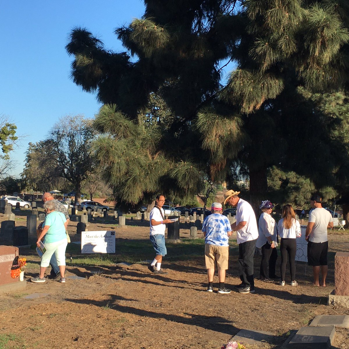 Check in is now open at the #HistoricalCemeteryTour at Sunnyside and Municipal cemeteries I’m #LongBeach. Tickets $25 adults, $8 youth 5-18, $1 under 5