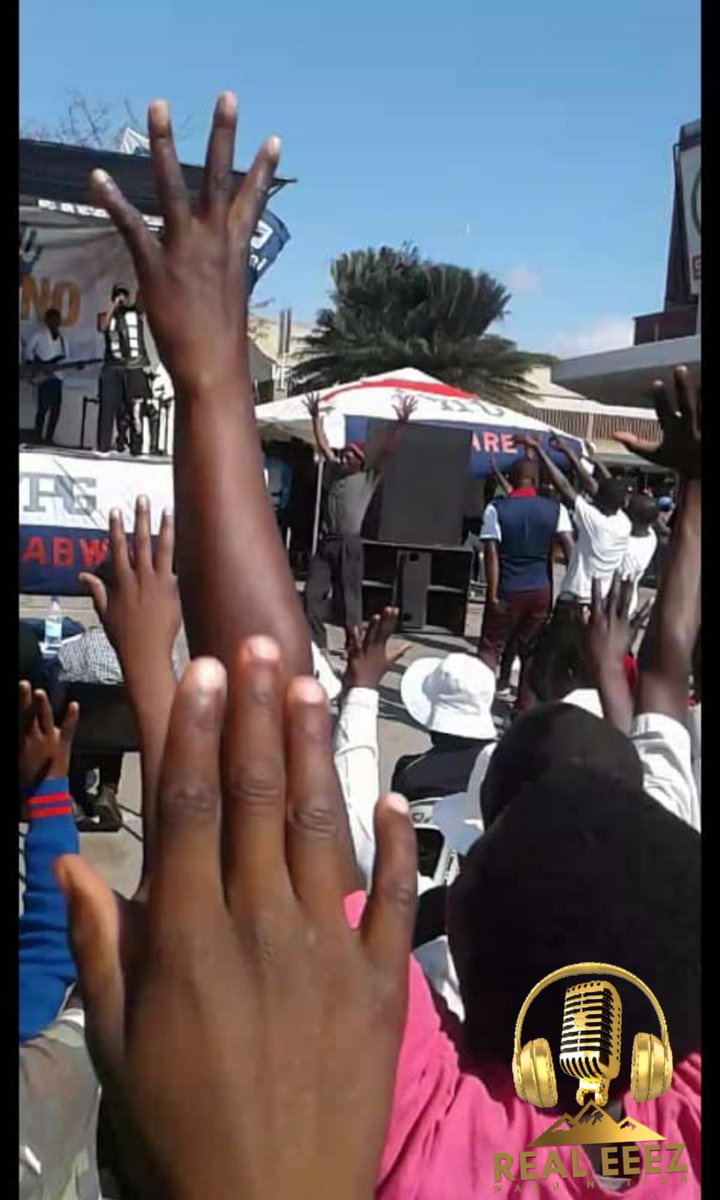 RealEeez's tweet image. You call it stage but we call it home,born for this...
Real Eeez with our band Wasu Nation Band at the Y.P.G Annual "Say No" Awareness , Thank you MUTARE!!!
#Real_Eeez
#Wasu_Nation_Band
#Eya
#Dakara