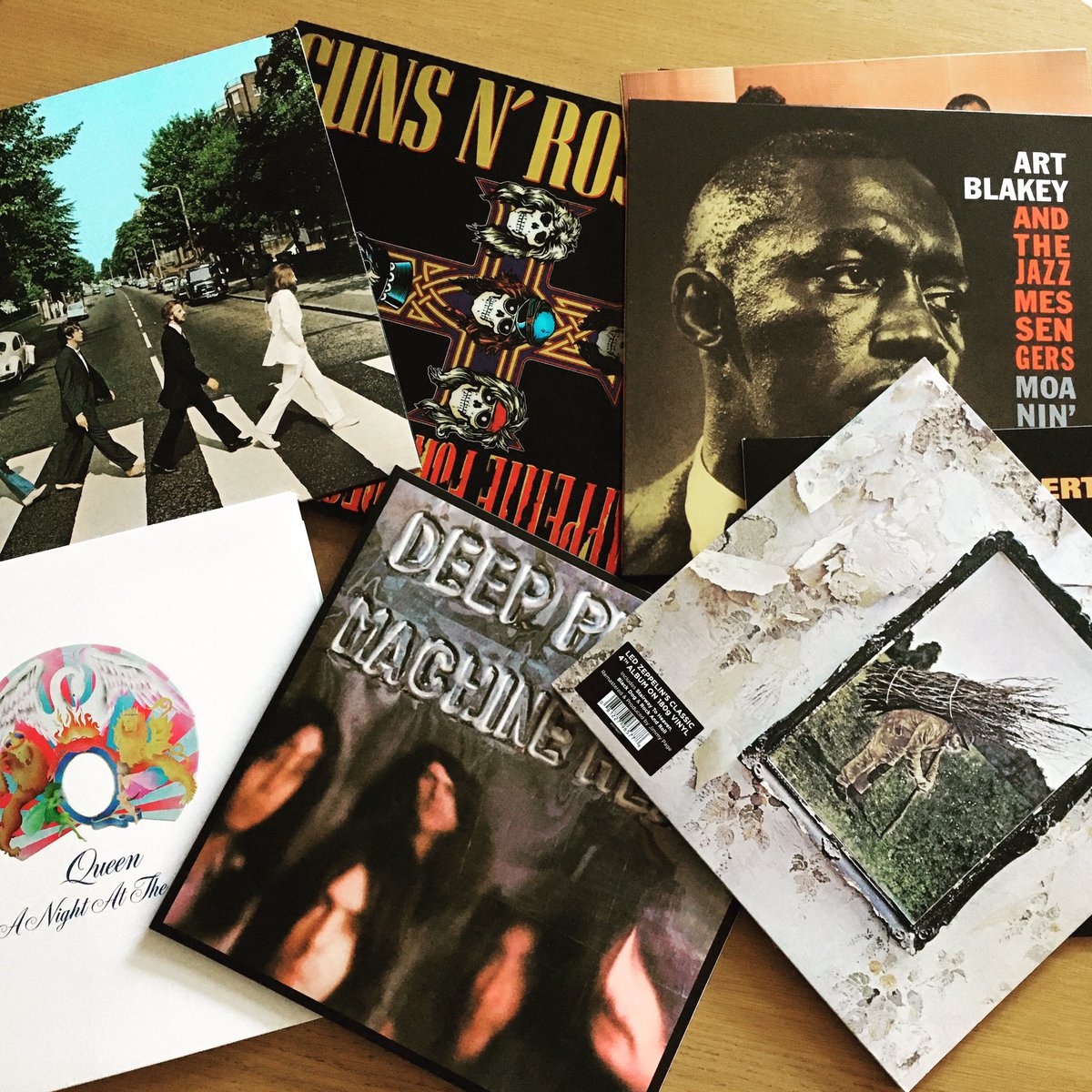 JaPerSan's tweet photo. Happy day! #bestvinyl #letsenjoymusic https://t.co/z9AG3sqbF7