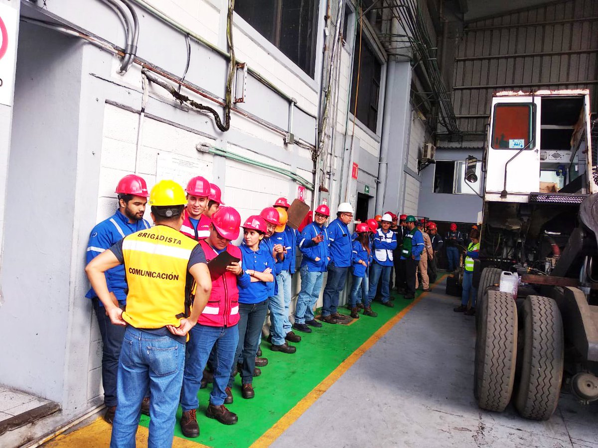 grupo_cice's tweet image. En cumplimiento del #CódigoPBIP para la Protección de Buques e Instalaciones Portuarias, participamos en el simulacro anual de @API_VERACRUZ, que coordinó un ejercicio de Nivel de Protección III (NP3) para responder ante diversos escenarios de alto riesgo en el Recinto Portuario.