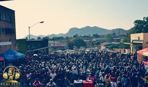 RealEeez's tweet image. Live performance simply uncovers what is there, it makes you feel emotions that you didn't necessarily know you had inside you, and runs around waking them all up. A rebirth of sorts.
#Real_Eeez
#Wasu_Nation_Band
#Dakara
#Eya
#Changing_the_World_to_Glow_like_Gold