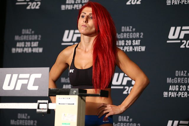 SneakPeekReps's tweet image. UFC Singapore Results: Randa Markos Takes Close Split Decision Against Ashley Yoder #UltimateFightingChampionship #AshleyYoder skyrl.co/JCZUsd