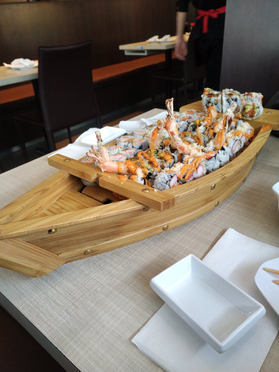 5281990hank's tweet photo. Hopefully this boat doesn't sink....alot of sushi for two guys https://t.co/ZV1QxihvNA
