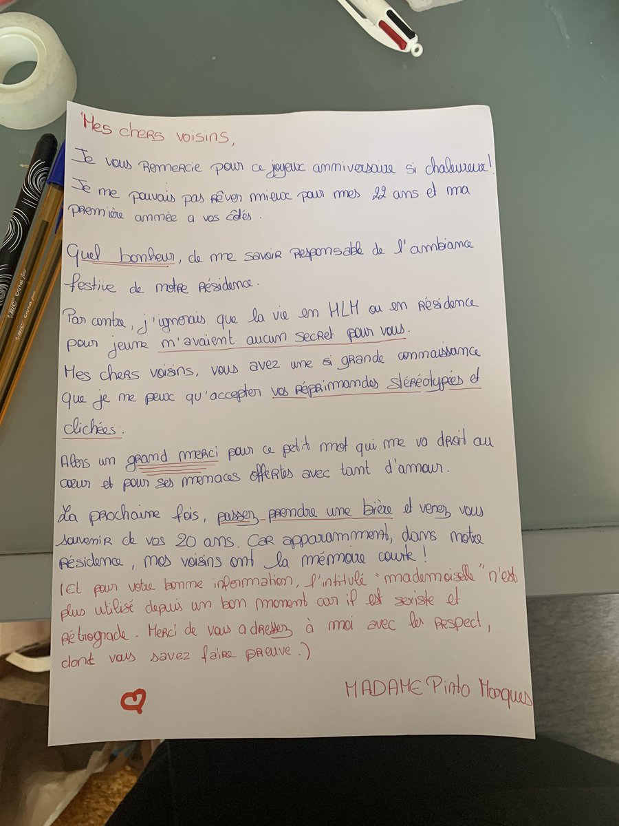 FabiPnt's tweet photo. Donc hier soir je fais une mini soirée (9 personnes) chez moi et je me réveille et je vois ça ?! La blague ! https://t.co/KFO8VkOMVD