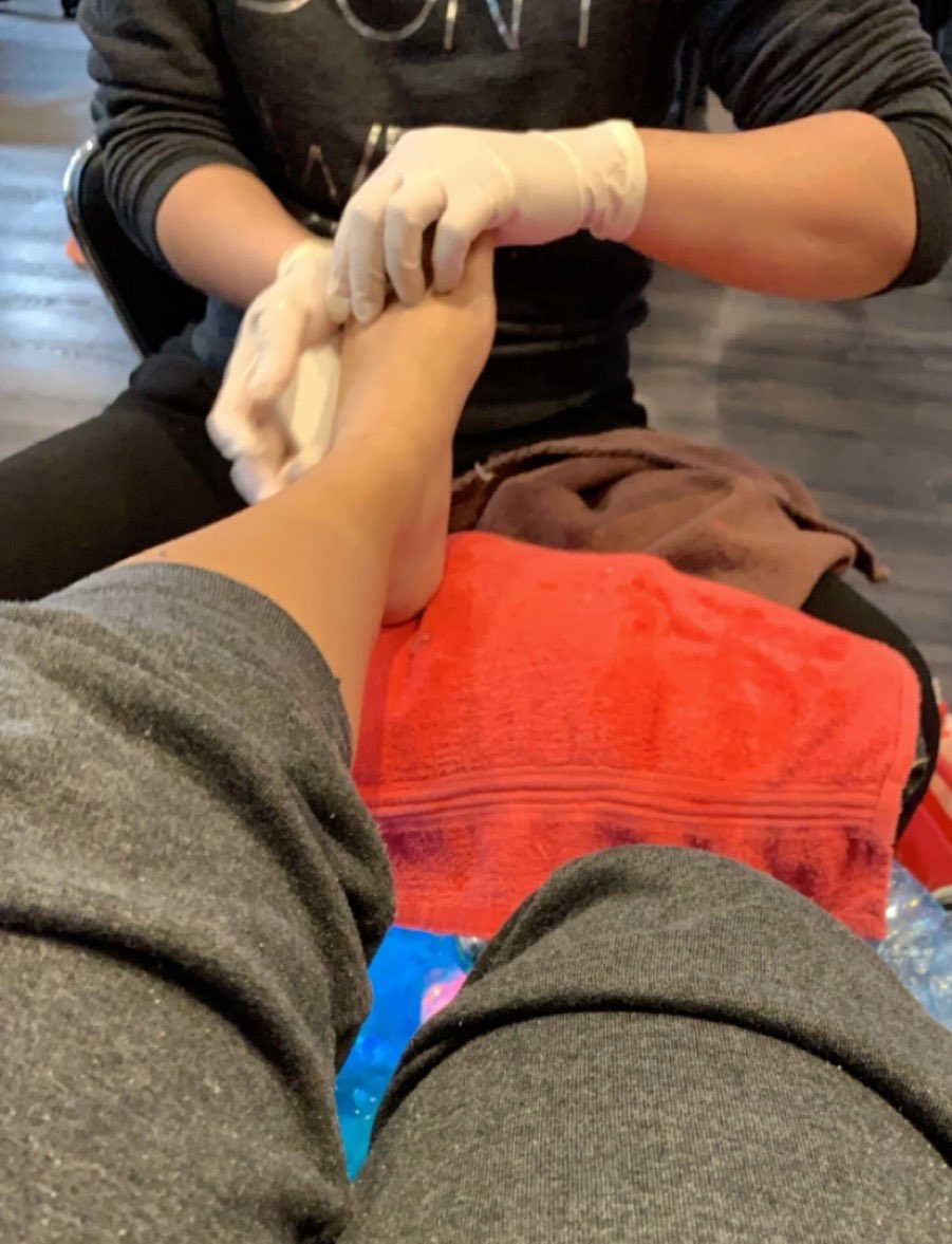 princessxviv's tweet photo. Getting my toes done now.
Who is ready for new cute feet pics 🤩🤩 

Pay for them while ur at it!! 

#findom #paypit #footfetish #feetworship #soles @RTaznfindom @loneleyguy69xxx @slavekane @ElitePromoFeet @rt_feet @rtfemdom1 @rt_peaches https://t.co/qXxSOh8iEu