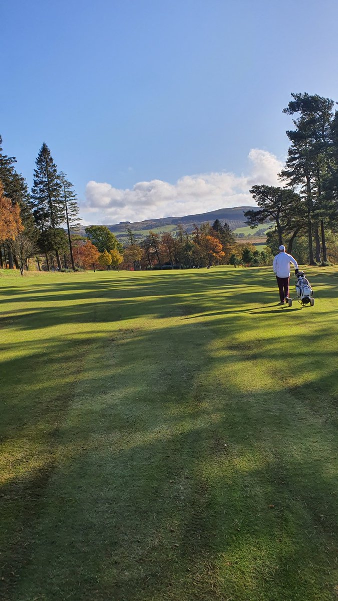 GordonStevens0n's tweet photo. Fantastic day at @AuchterarderGC for the winter league outing!! The best greens I have played on this year and it's late October!!! #golf #lighteningquick #smooth https://t.co/MvL8f0cnNt