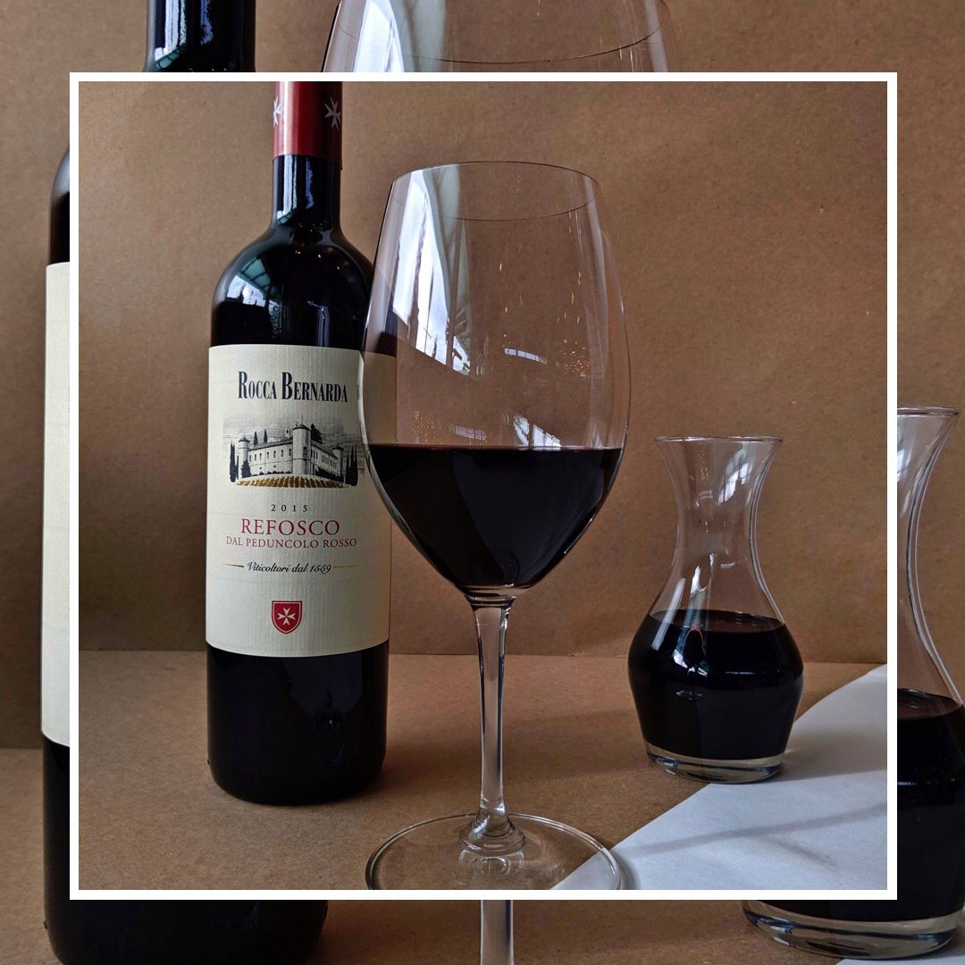 Refosco “Rocco Bernarda 2015”, an intense fruity aroma with redolent of blackberries and forest fruits. From Fruilli-Venezia Giulia, Italy. 
Pairs well with “Veal T-Bone Steak”. 

#pivamodernitalian #dailyhive #narcityvancouver #foodphotography