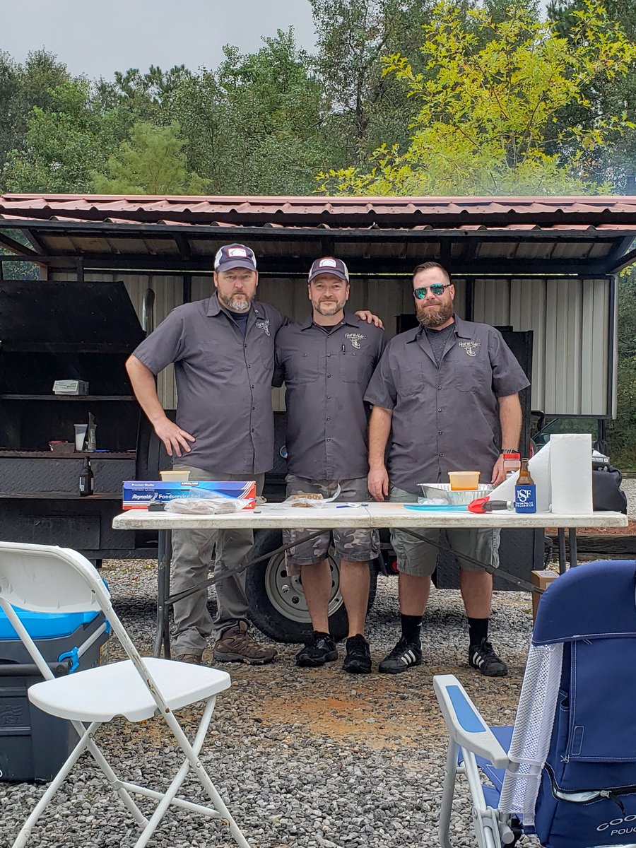 benmitchell504's tweet image. Three Men &amp;amp; a Pit