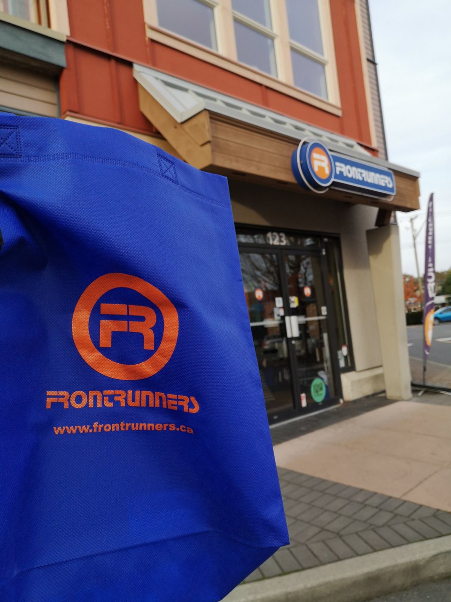 Celebrating #SmallBizSaturday with some new run gear from <a href="/FrontrunnersVic/">FrontrunnersVictoria</a> !! #ShopLocal  #runlocal #myrunshop @CFIBbuzz