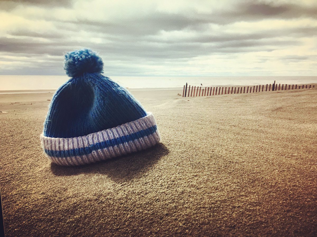 JRDiGS's tweet photo. Big Announcement by my Toque today from down here on the point @longpointlodge 🥁AcousticXmas Tix officially go on sale November 6 at NooN! Who wants 1st dibs on AcousticXmas tix??? https://t.co/CDYISjvmRd