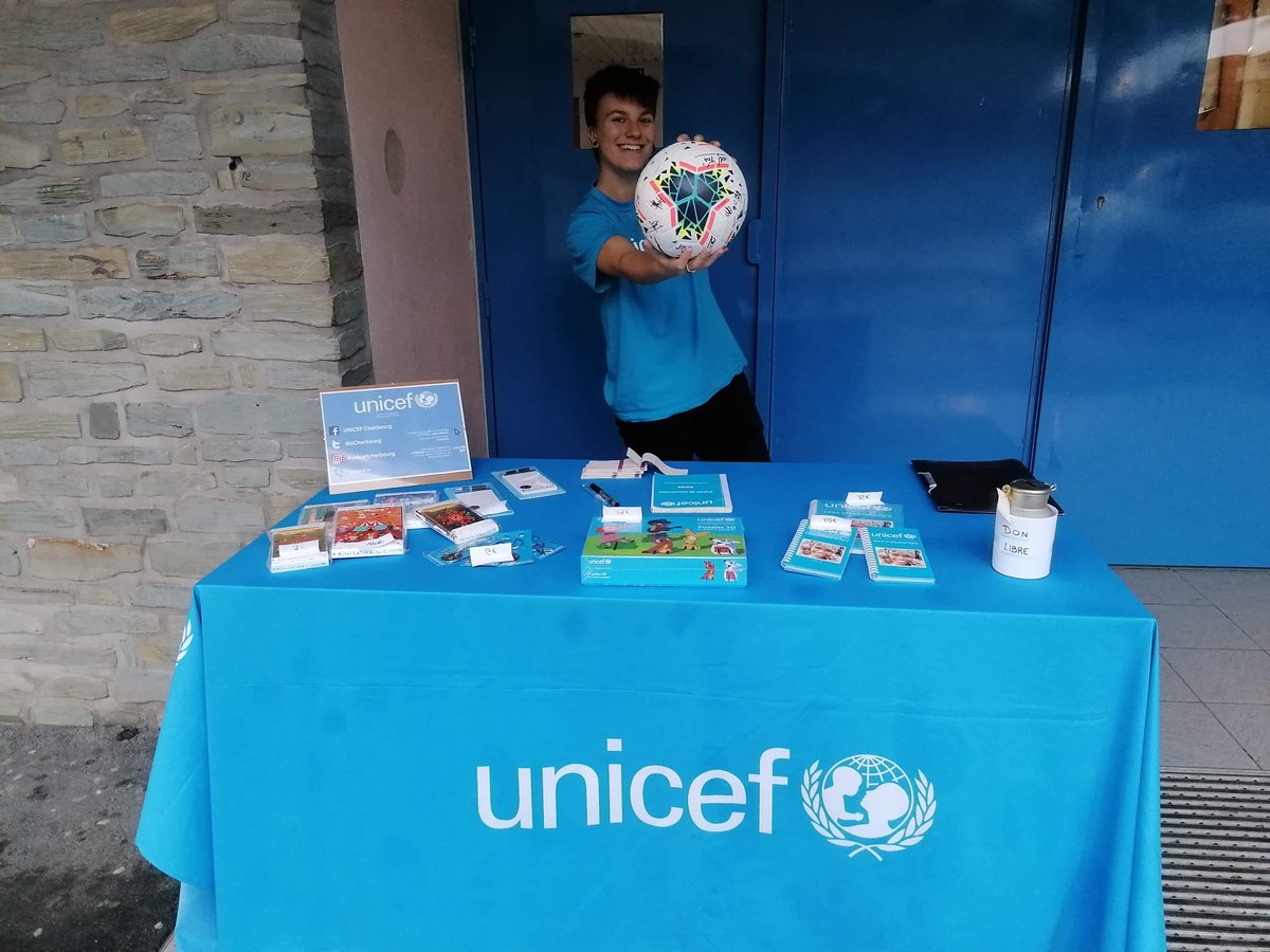 En direct du stade Maurice Postaire pour le match qui oppose l'équipe de l'<a href="/AsCherbourg/">ASCherbourgFc</a> à l'équipe de Vire ! ⚽