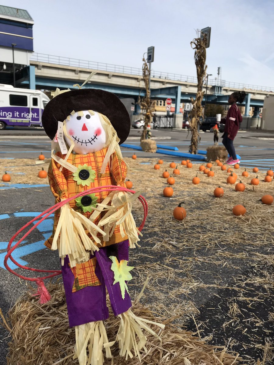Kids1stHealth's tweet photo. Come decorate a pumpkin @HPPlans at 62nd and Market and get your child tested for lead poisoning. #leadfreephilly @pccyteam @DelcoFdn @citylifehealth https://t.co/ku7T8svWfJ