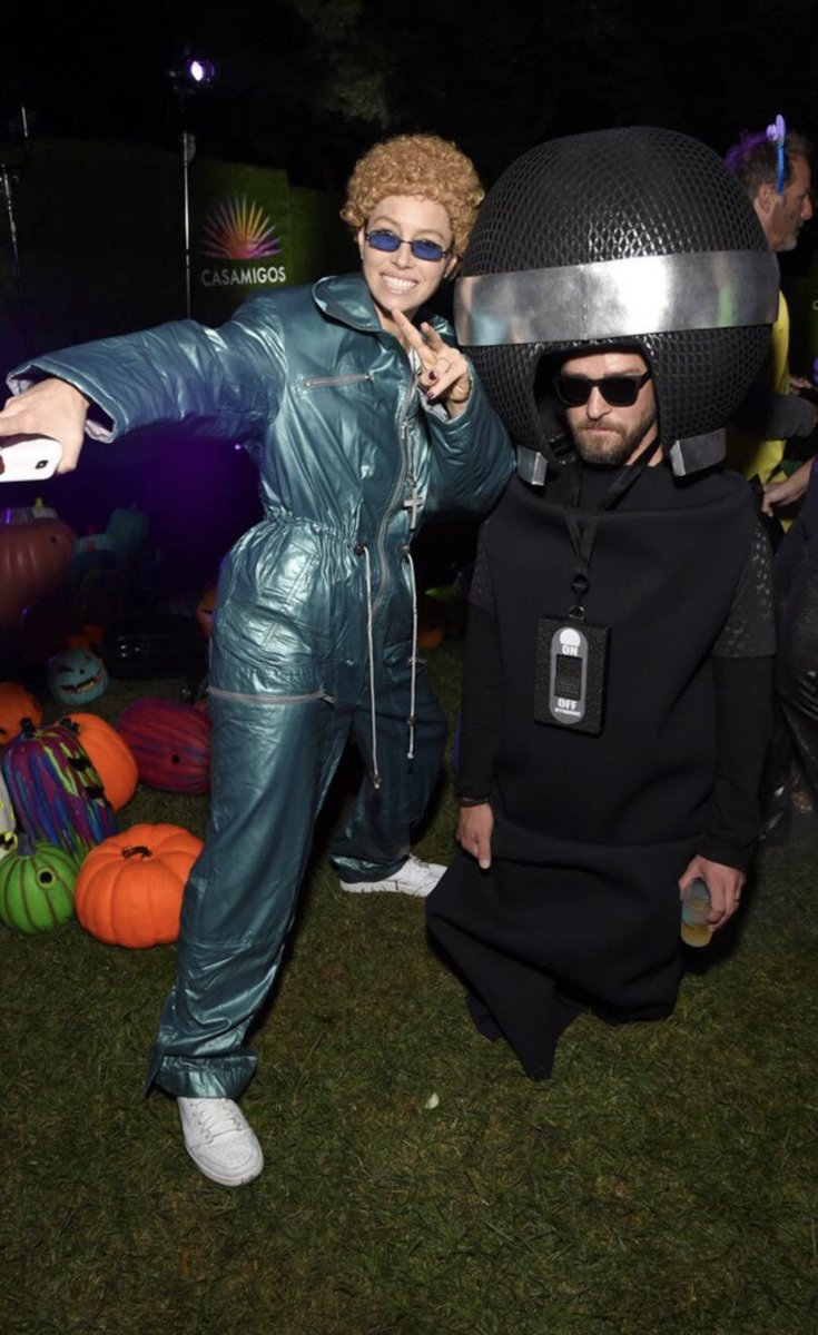 ChicksInTheOff's tweet photo. Happy Halloween from NSYNC Justin and his trusty microphone https://t.co/3kR6r2momg