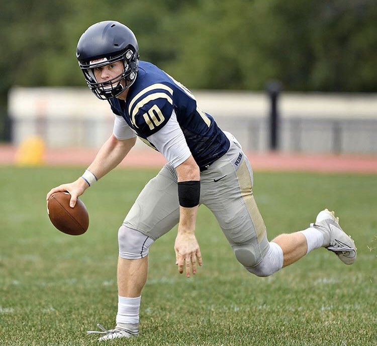 DefendYourHead's tweet photo. Peddie Vs. Hun live stream starts in 35 min!! Click the link below to see the ProTech in action!! @AthleticsPeddie
https://t.co/uUTTY806oV
#PeddieFootball #DYHProTech #WeMakeFootballSafer #PlaySafePlayRightPlayOn #IndustryProvenAthleteApproved https://t.co/mgyceOQj2z