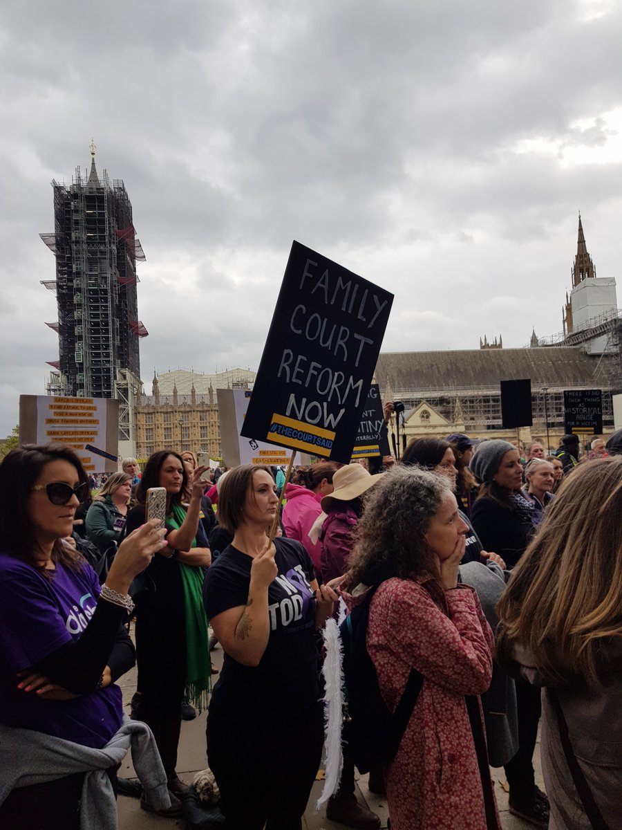 lizperkinsmedia's tweet photo. Glad to see so many people at the #courtsaid protest calling for reform in the #FamilyCourt so many harrowing stories. Congrats to @NataliePage31 for organising @Dontlookback198 @sammy_lianne @Victoria_Hudson @HaighVictoria @LeaksLegal @Rachel4Change @rachaelgrey06 @LouHaigh https://t.co/gsDMX36Hh1