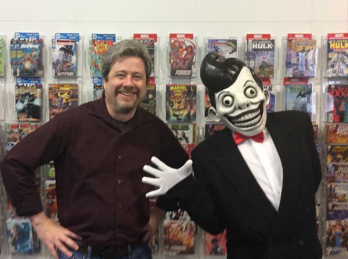 Now signing at ⁦<a href="/powerscomics/">Powers Comics</a>⁩ #HalloweenComicFest. Zombie Big Boy says hi!