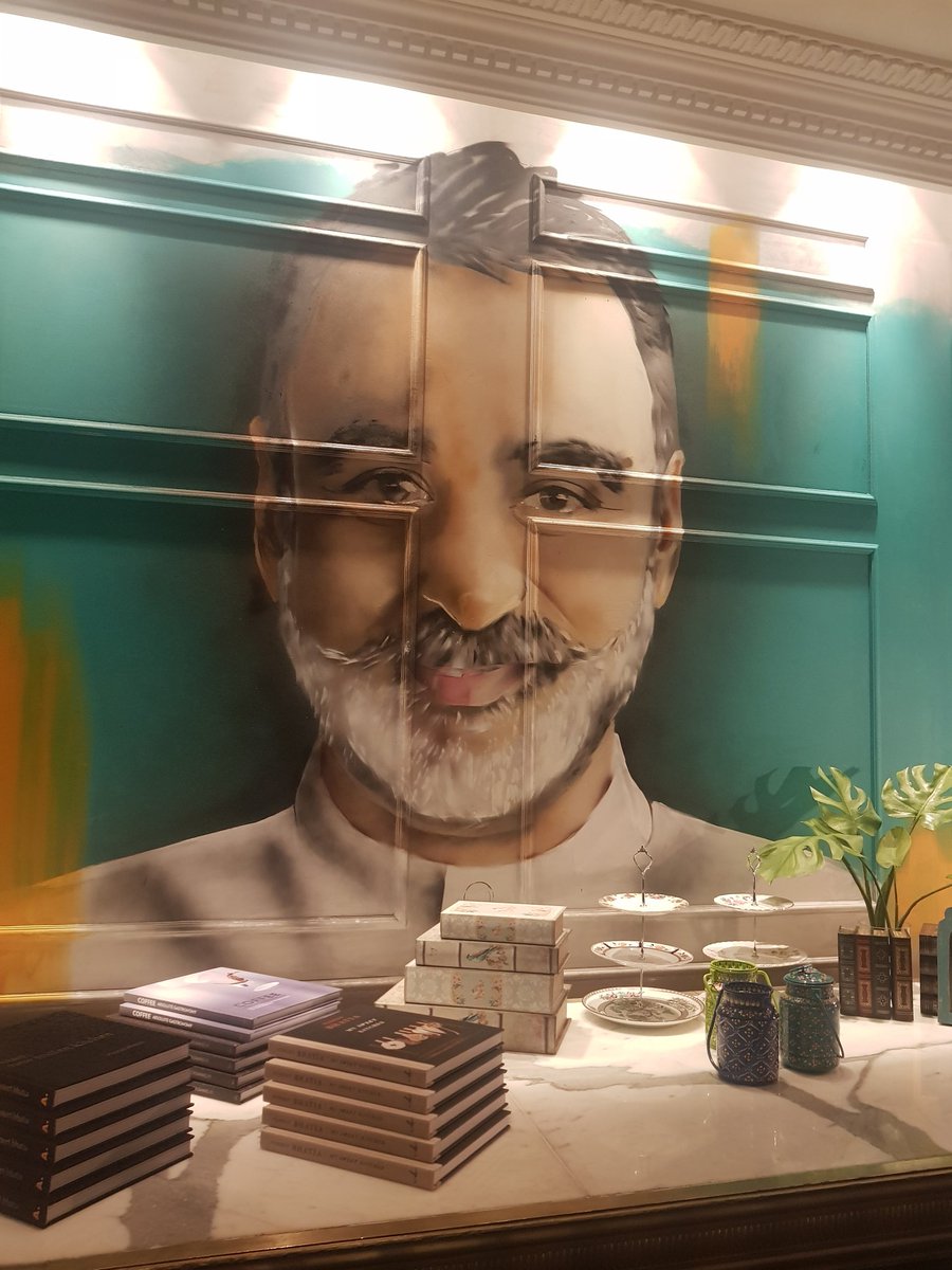 At the Rasoi opening with @Vineet_Bhatia @JEtihadTowers.
Amazing combination of innovative yet traditional Indian Food 😋