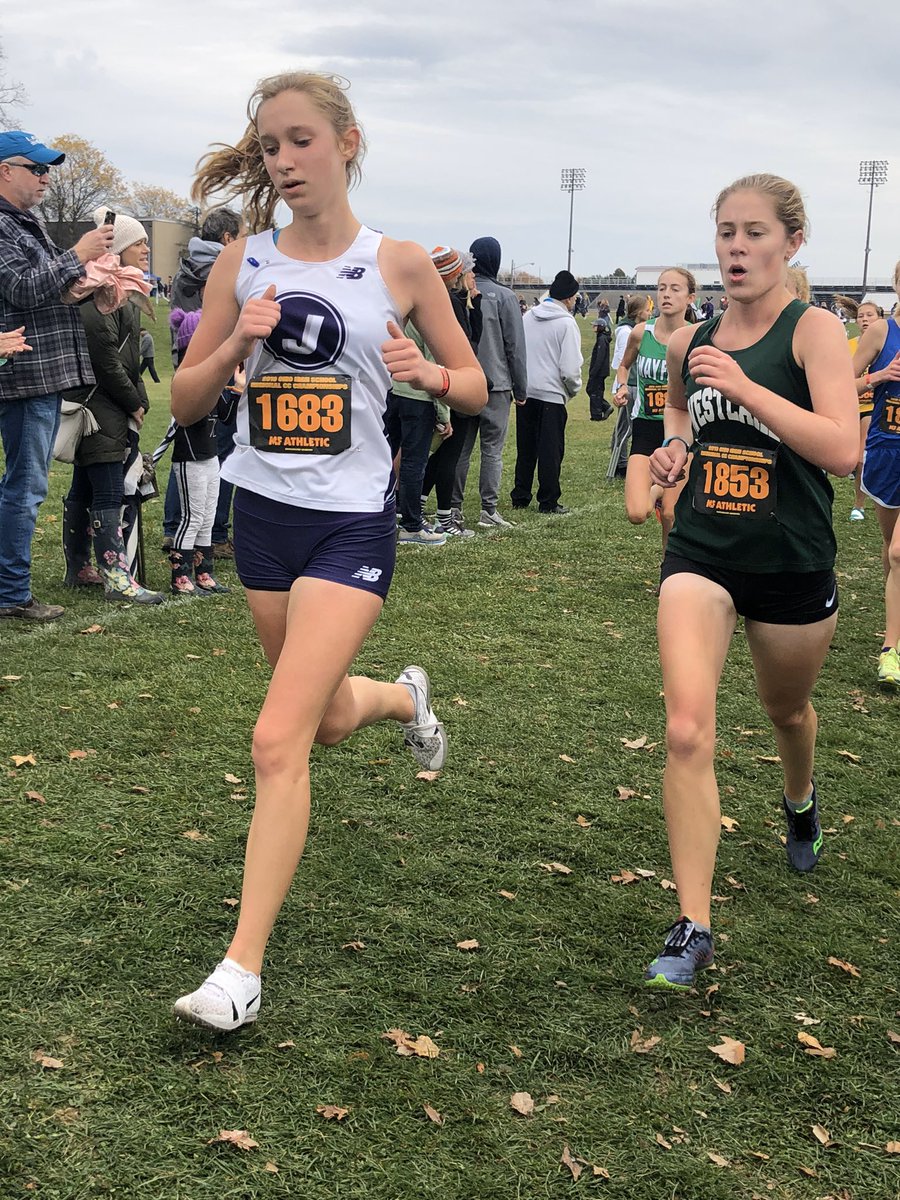 DemonGirlsTrack's tweet image. Great job Teagan &amp;amp; Sydney! Awesome work today and this entire season! Super proud!