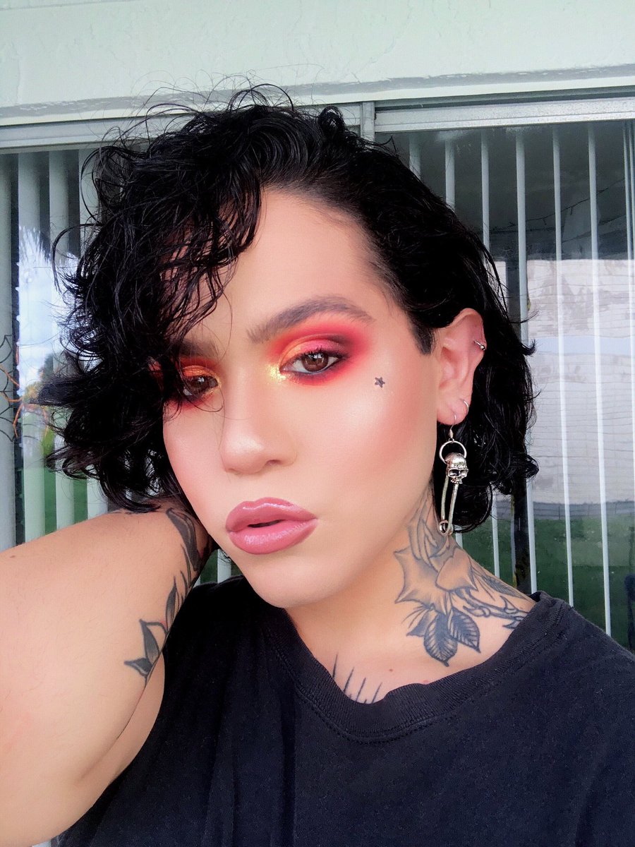 ariaajade's tweet image. These devilish eyes