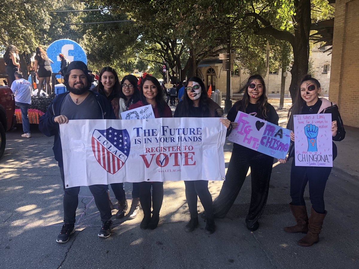 We’re having a great time at the Viva La Vida Parade!