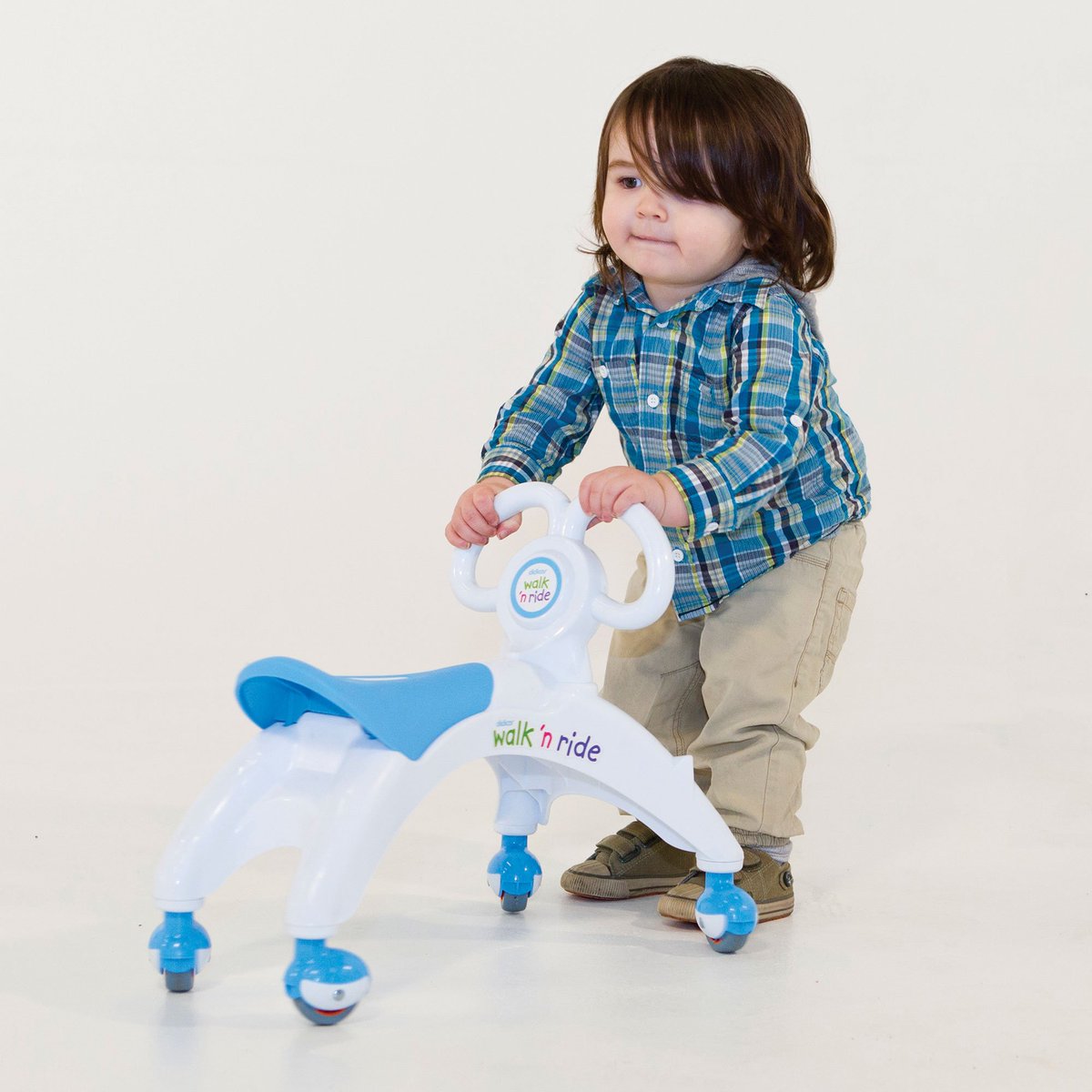 originaldidicar's tweet photo. Is there a little one learning to walk in your life? Our Walk 'n Ride provides support and stability so they can learn safely and freely. Shop all 4 colours here: https://t.co/wWjjqlZwdm https://t.co/5ATgqmLIq2