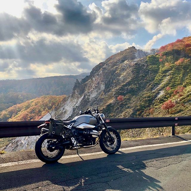 In the place called Hell Valley
#japan #hokkaido #jigokudani #bmw #bmwmotorcycle #rninet #rninetscrambler #bike #moto #scrambler #custombike #caferacer #unitgarage #rolandsands #46works #kandh #北海道 #ツーリング #バイク ift.tt/2p4qUxr