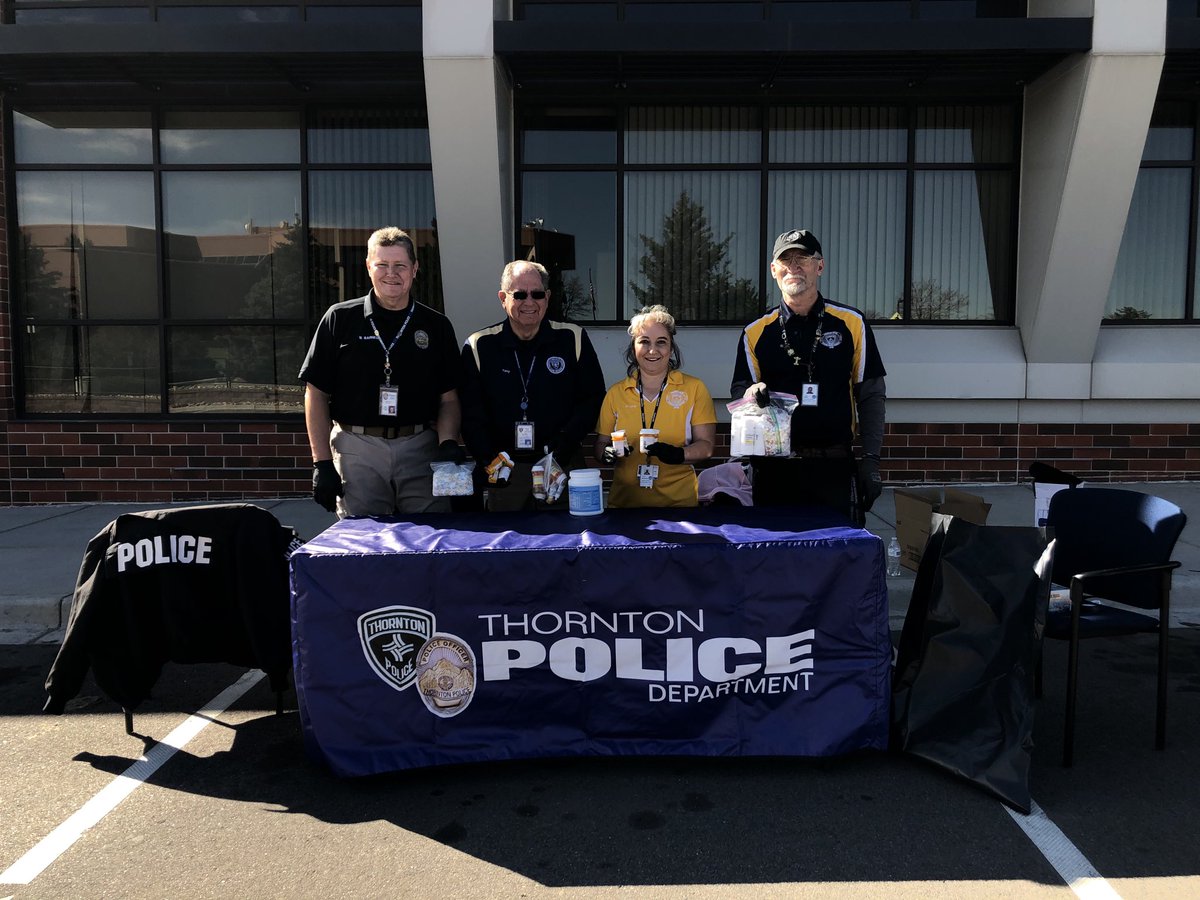 Thornton’s National Prescription Drug Take Back Day in full swing! Two more hours to go! Drop off unwanted, expired medications at the Thornton Police Department or Thornton Fire Station number 5. #DrugTakeBackDay
