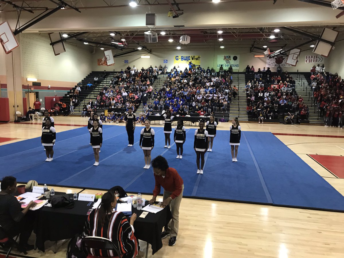 MrCarothersPHS's tweet image. They CRUSHED it!!! So proud of each of these Falcons! Great job, @_CheerPHS! 
#FalconsFlyHigh #TheyLITERALLYFlewHigh