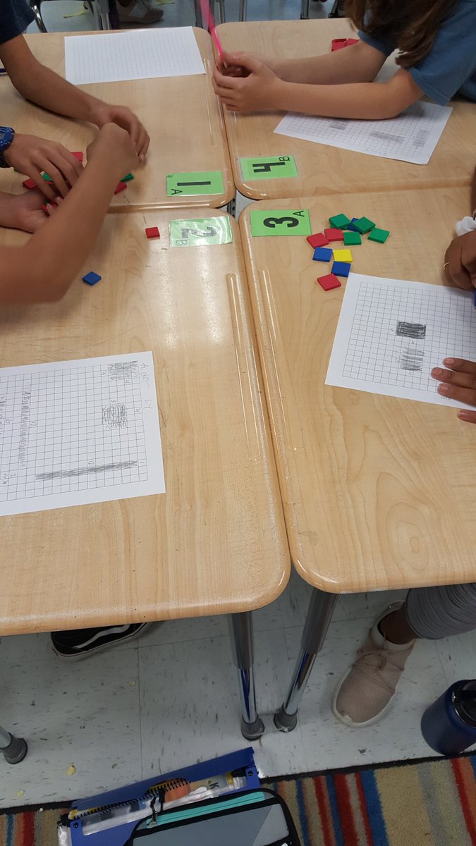 Apex_Math's tweet image. Using color tiles to identify prime and composite numbers and representing on graph paper #iteachmath #mtbos #ElemMathChat