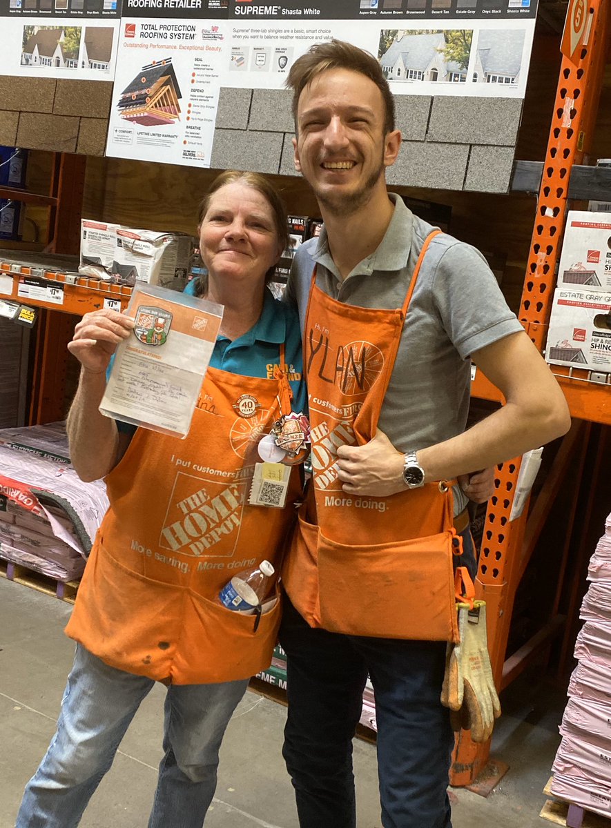 Congratulating PT Cashier Edna on 87 Credit Apps MTD and 13 today alone!Way to go! #TeamG3 #DrivingCredit #D130Driven <a href="/OrangeLiving10/">Mark Harrison</a> <a href="/2014medrano/">Christina Medrano</a> <a href="/jdHD6481/">Jose Diaz</a> @AndrewGizas <a href="/jacki_mccord/">Jacki McCord</a>