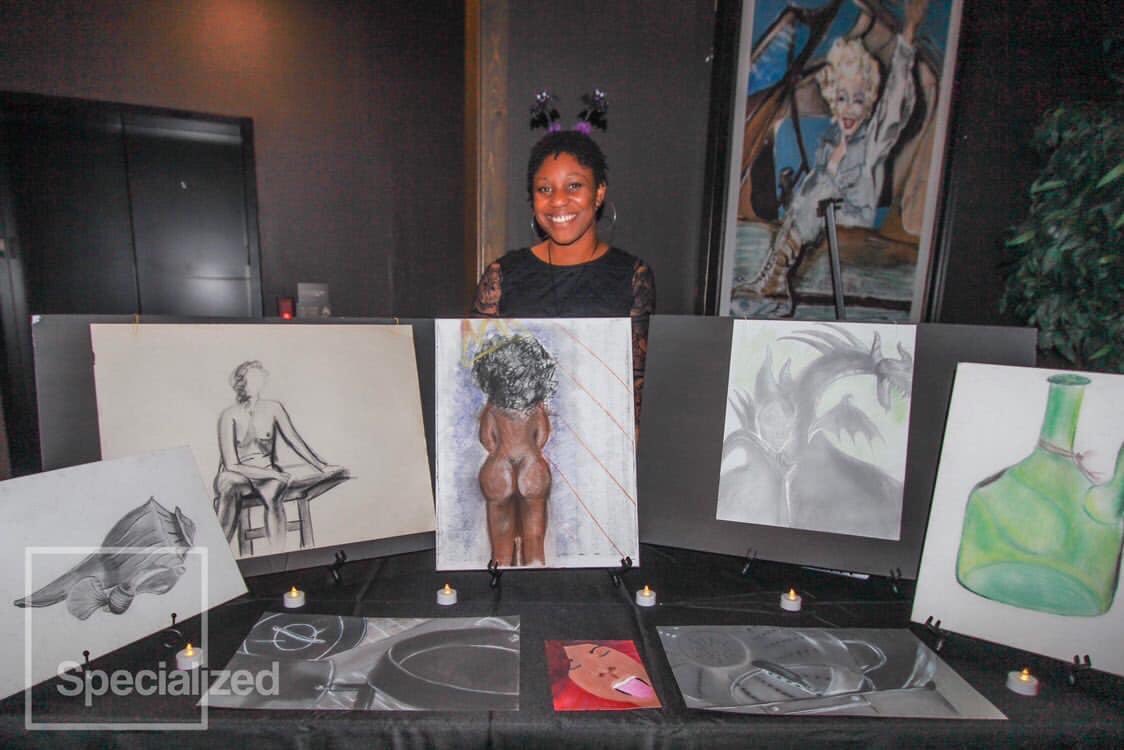 RadiantSmileszz's tweet photo. Art show ✨ https://t.co/IzHxF1Yptx