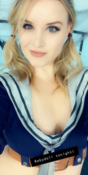 Come join me on MFC! https://t.co/BBs44jtopJ https://t.co/xw4Qa1XVKB