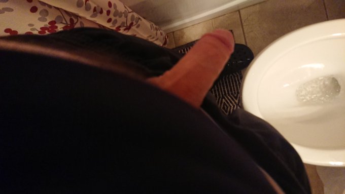 Movie time!! ?? https://t.co/FUIc5agKLv