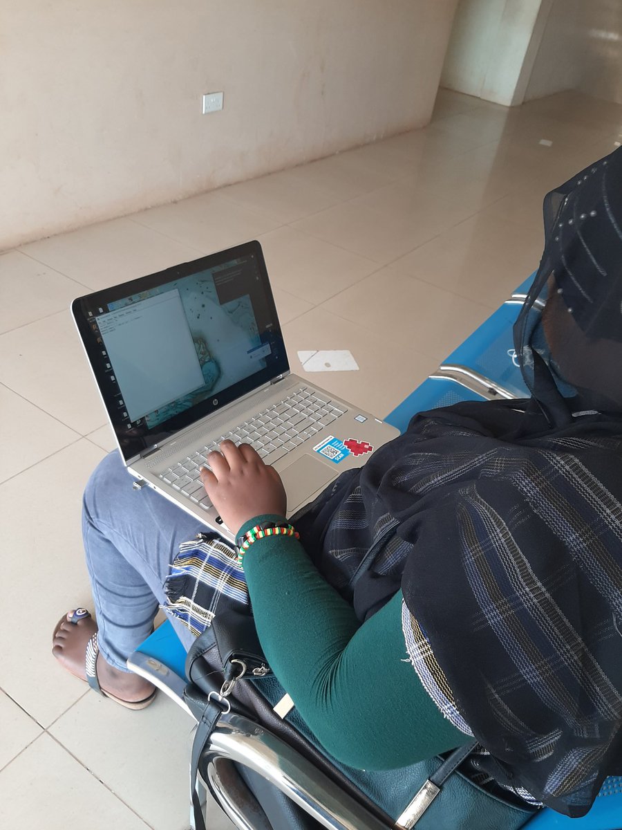 PyladiesTarkwa's tweet image. So for  our seventh  meetup, we went  outdoors 💻join us again next week,same time!!
#womenintech #codelikeagirl #codeinpython