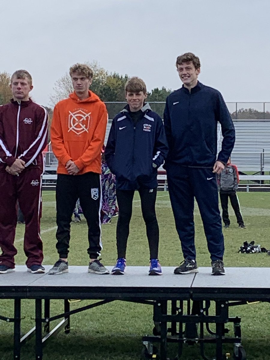 GoblesXC's tweet photo. Great day to PR. GXC at Allendale Regionals. Congratulations Nile Devers for 2nd place finish and qualifying for state! https://t.co/ZTs2MMvmCN