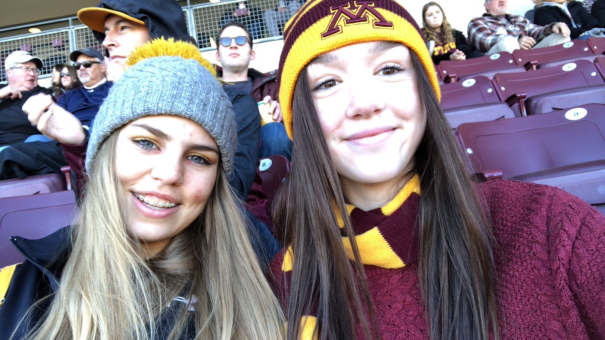 #GopherGameDay ❤️💛❤️💛