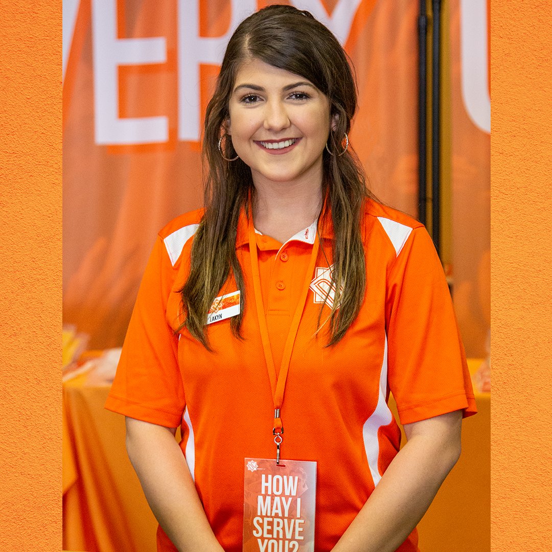 DiscoveryCamp's tweet photo. We have another Team DC from Reservations team to spotlight... Lakyn from Louisiana.”I like being apart of team DC because I love seeing campers come to Jesus. It really builds my faith." Thanks for serving this summer Lakyn! #DCDifference https://t.co/WMGGPn4bkT