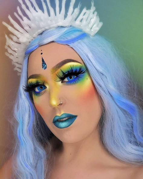huntordyeuk's tweet image. Be careful what you wish for..⚡️ We are obsessed 🙌 @keylaremache
 slaying this amazing look using our Paint Glow chunky glitter and coloured lenses in 'Billy Boy Blue UV' 👏Get the look this Halloween with UK free delivery #Halloween #paintglow #face #October