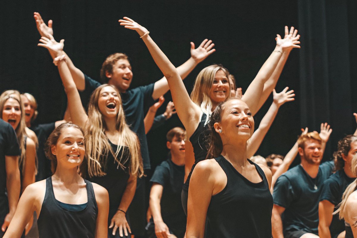 All of our shows are SOLD OUT, but you can still watch tonight’s show and awards on ostate.tv at 7PM! Don’t miss it!!💫