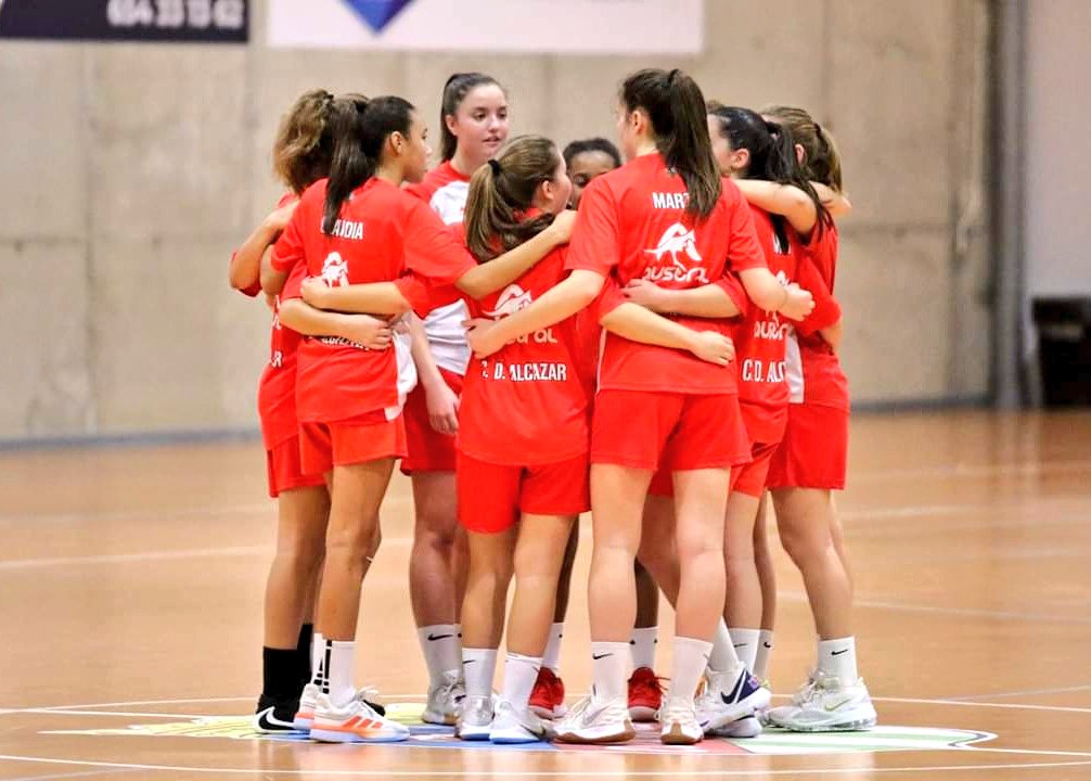 AceroPereda's tweet image. Nunca olvides qué eres, el mundo no lo va a olvidar. ¡Conviértelo (!) en tu mejor arma! Así nunca será tu punto débil ;) Y úsalo como "armadura", para que nadie lo utilice para hacerte daño. Jornada 1! #CFA #Alcázar 64-45 Sant Lluís #LLND