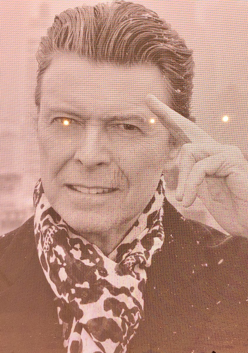 Indrukwekkend en intrigerend, prachtig eerbetoon David Bowie. #Lazarus  #DeLaMar #Amsterdam